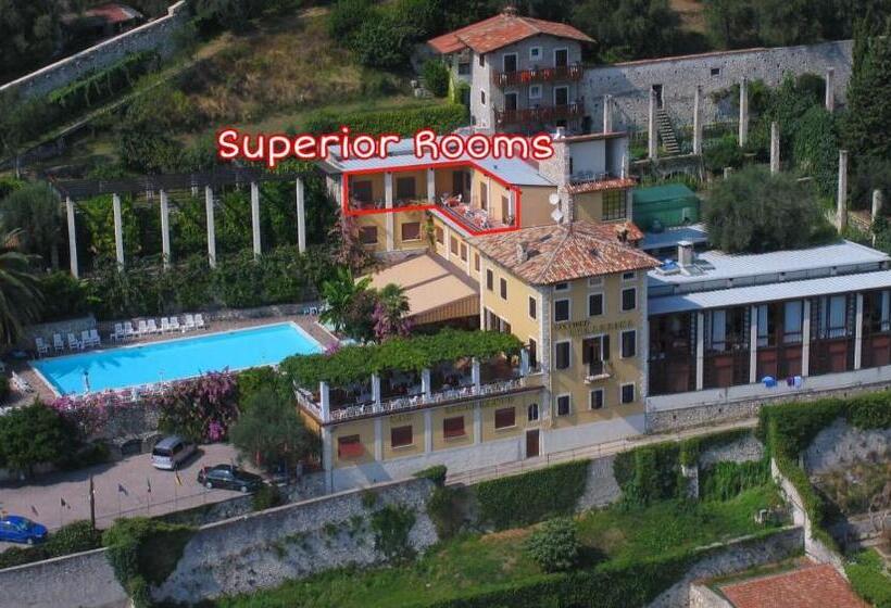 Superior room with lake view, Palazzina