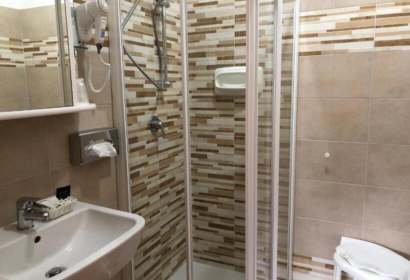 Superior room with lake view, Palazzina