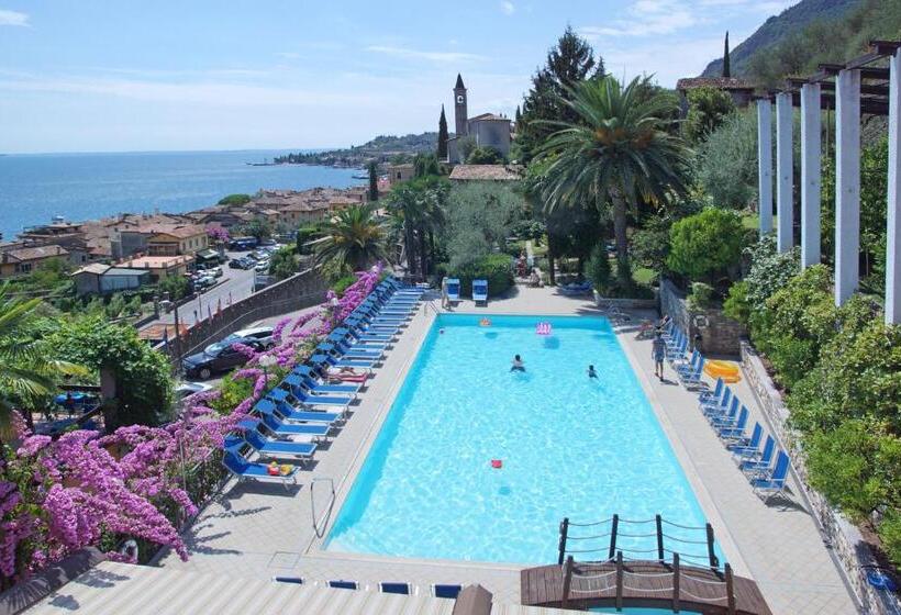 Superior room with lake view, Palazzina