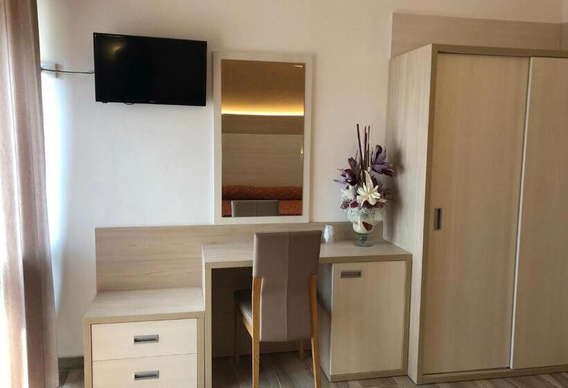 Superior room with lake view, Palazzina