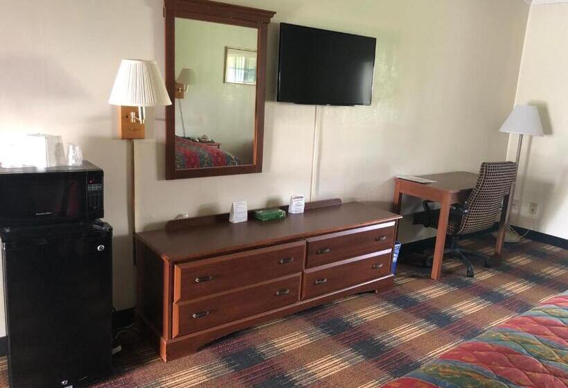 キングサイズベッドのスタンダードルーム, Red Carpet Inn Syracuse Airport