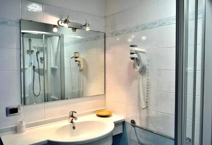 Superior room with lake view, Ahg Riva Del Sole Hotel   Adults Only