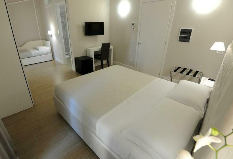 חדר סטנדרט לשלושה עם טרסה, B&b La Dolce Vita