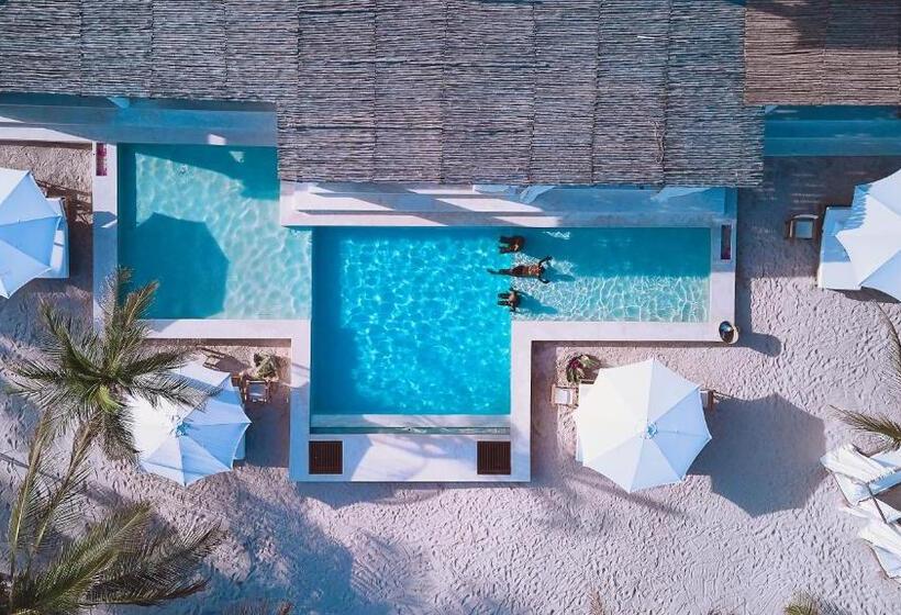 سوئیت با تخت بزرگ, Simba Wa Kale Suites & Beach
