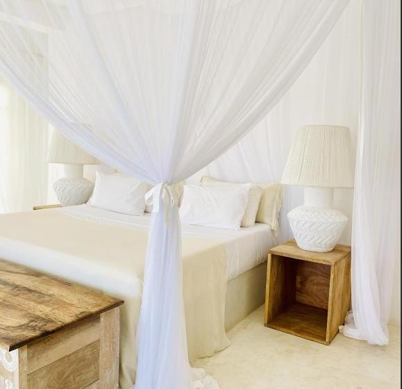 سوئیت با تخت بزرگ, Simba Wa Kale Suites & Beach