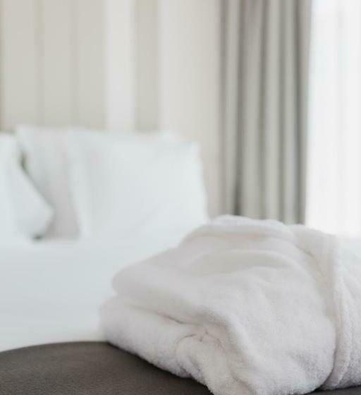 سوییت اجرایی, Lumen Hotel & The Lisbon Light Show