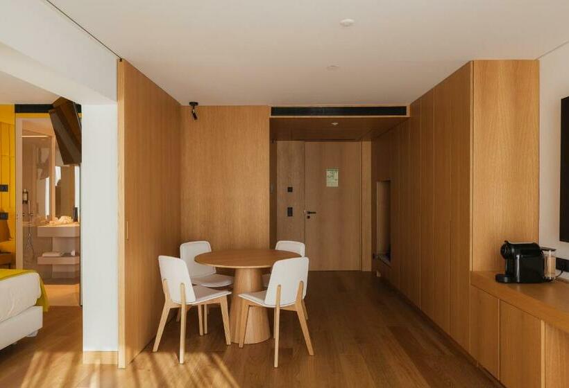 Suite Executiva, Lumen Hotel & The Lisbon Light Show
