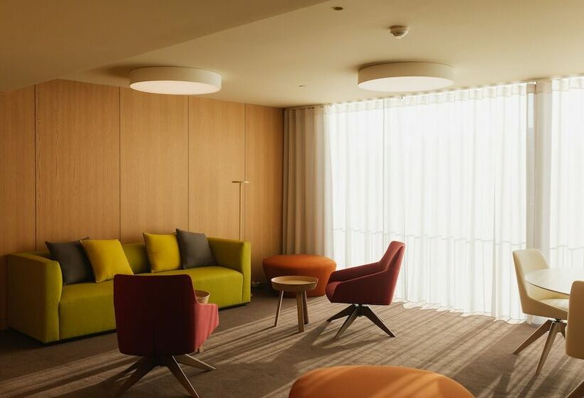 Suite Executiva, Lumen Hotel & The Lisbon Light Show