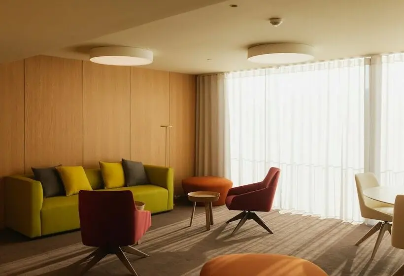 Suite Executiva, Lumen Hotel & The Lisbon Light Show