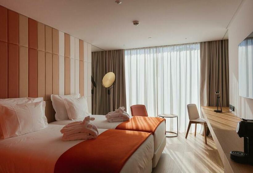 اتاق استاندارد تودرتو, Lumen Hotel & The Lisbon Light Show