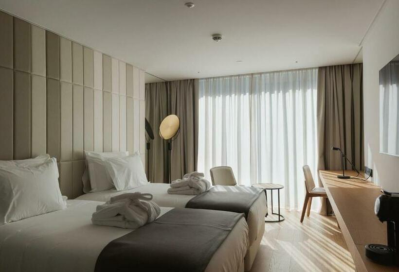 اتاق استاندارد تودرتو, Lumen Hotel & The Lisbon Light Show