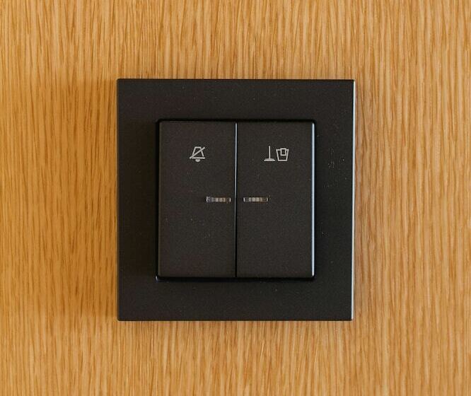 سوئیت پریمیوم, Lumen Hotel & The Lisbon Light Show