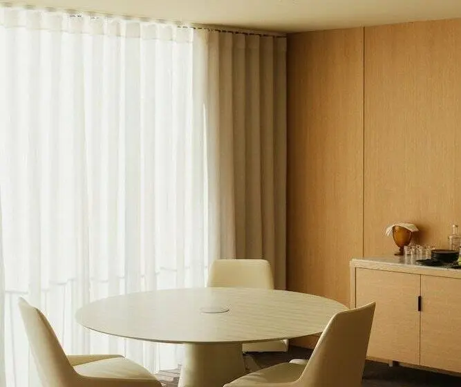 Suite Executiva, Lumen Hotel & The Lisbon Light Show