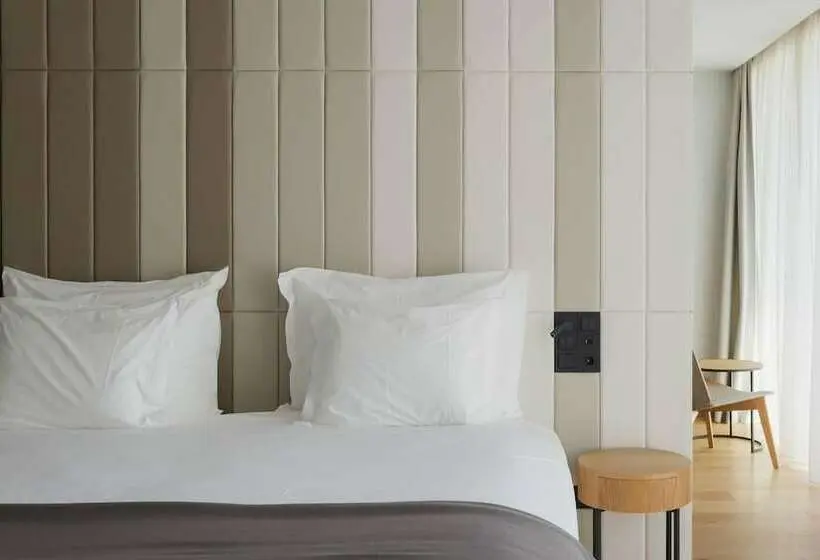 Suite Premium, Lumen Hotel & The Lisbon Light Show