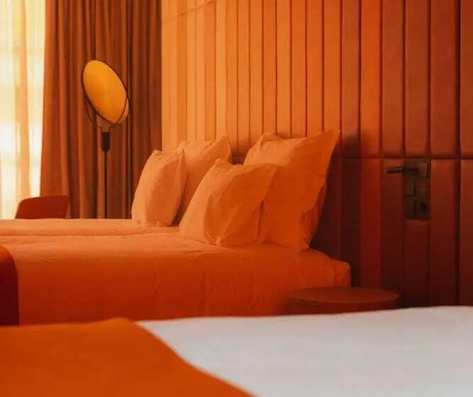 Quarto standart comunicado, Lumen Hotel & The Lisbon Light Show