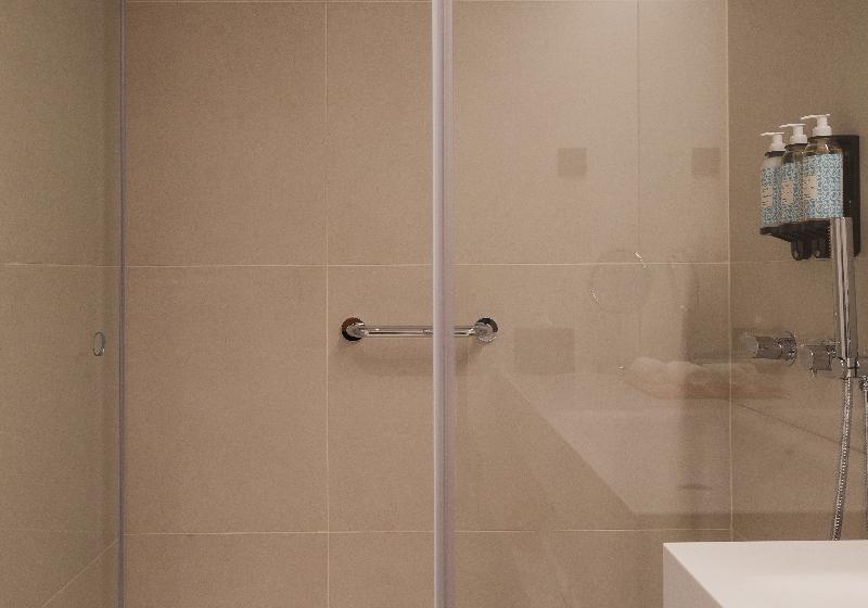 سوییت اجرایی, Lumen Hotel & The Lisbon Light Show