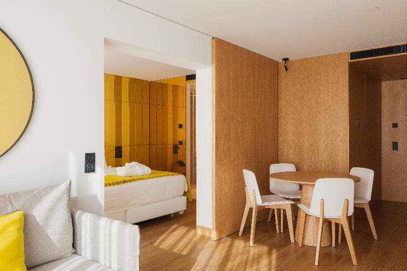 سوییت اجرایی, Lumen Hotel & The Lisbon Light Show