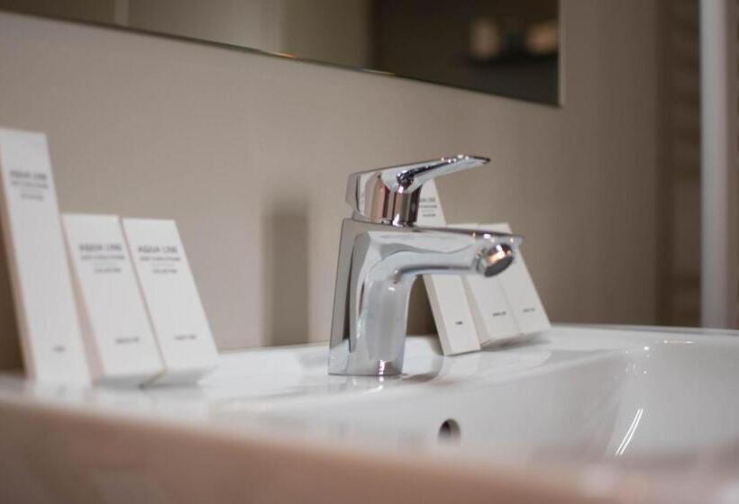 标准间, ‘t Ponton