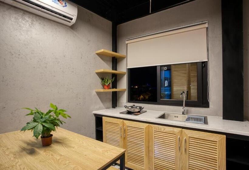 اتاق استاندارد سه نفره, The Nest Quang Binh