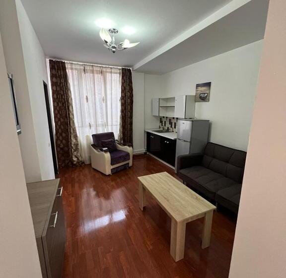 Standard Studio, Jacob's Villa