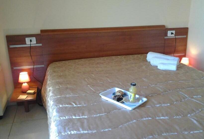 Номер Стандарт Внутренний, B&b Alicino