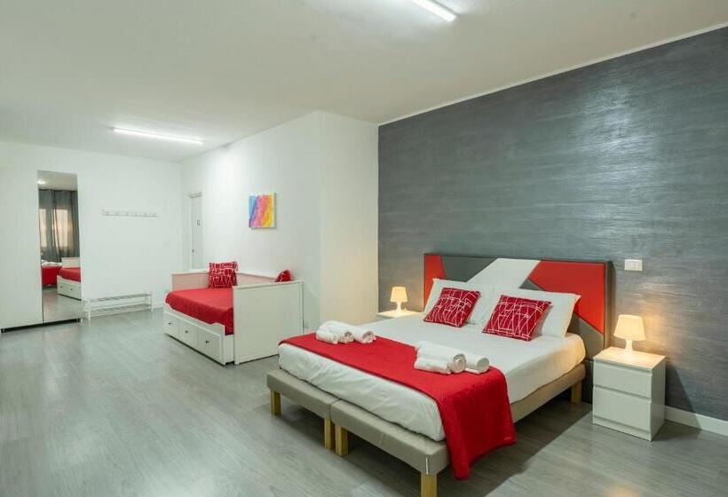 小型套房带阳台, B&b Villa Pignataro