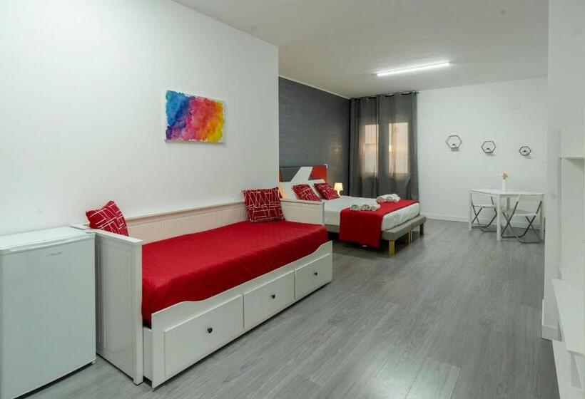 小型套房带阳台, B&b Villa Pignataro