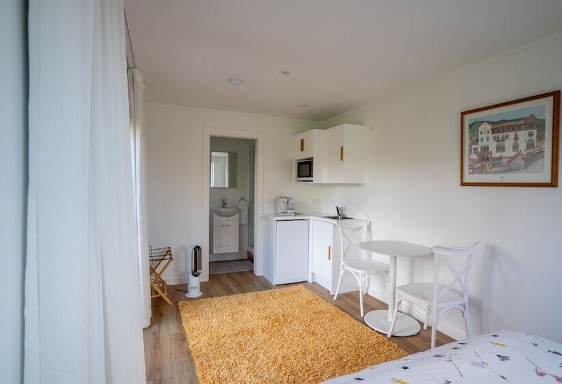 סטודיו דלוקס, Number41 Bed + Breakfast