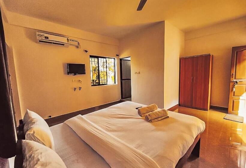 חדר סטנדרט לארבעה נוף לים, Innovation Inn