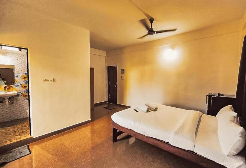 חדר סטנדרט לארבעה נוף לים, Innovation Inn