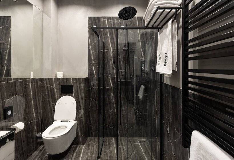 اتاق استاندارد, Brik