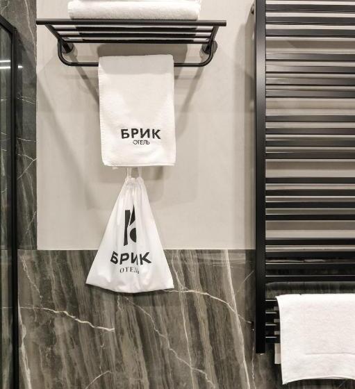 اتاق استاندارد, Brik