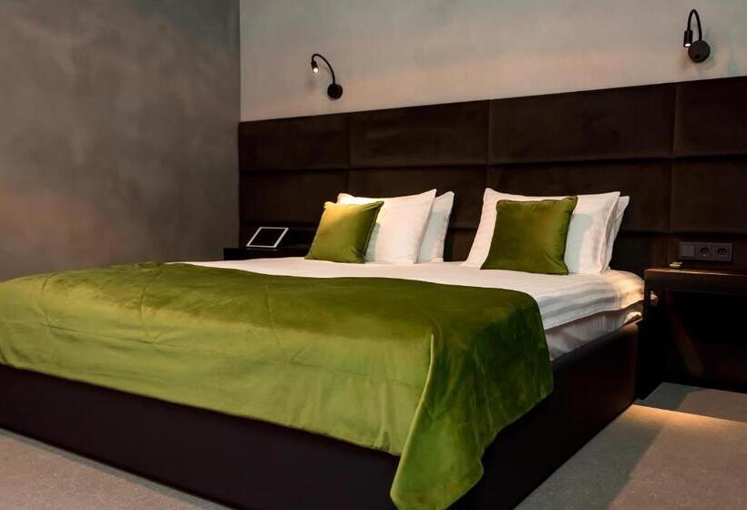 اتاق استاندارد, Brik