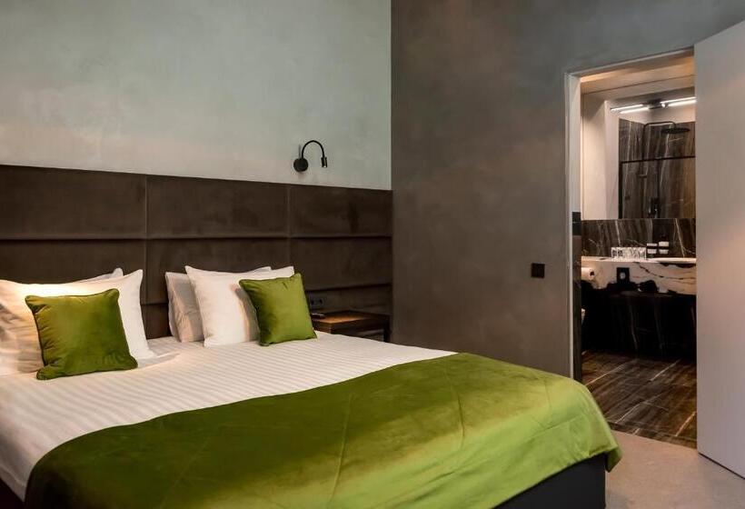 اتاق استاندارد, Brik