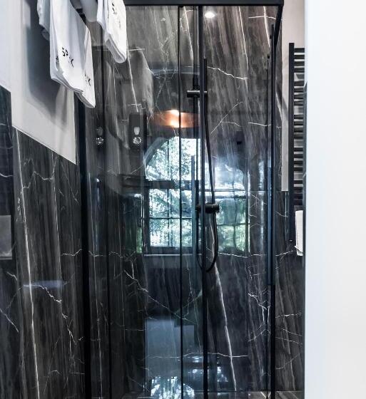 اتاق استاندارد, Brik