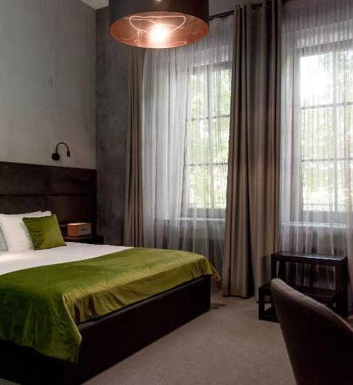 اتاق استاندارد با تراس, Brik