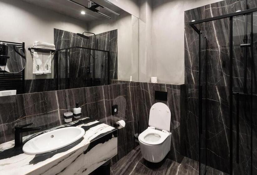 اتاق استاندارد با تراس, Brik