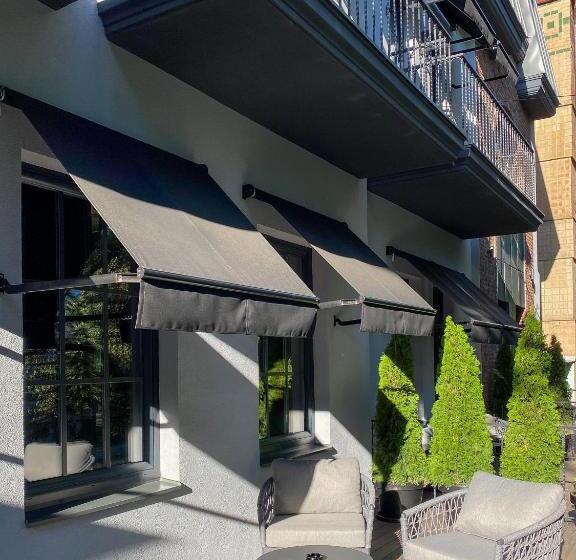 اتاق استاندارد با تراس, Brik