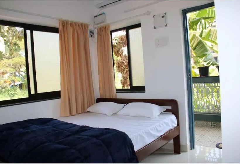 חדר סטנדרט לארבעה נוף לים, Innovation Inn