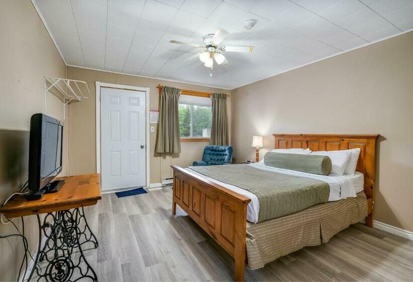 غرفة ديلوكس, Long Sault Motel