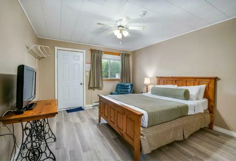 デラックスルーム, Long Sault Motel