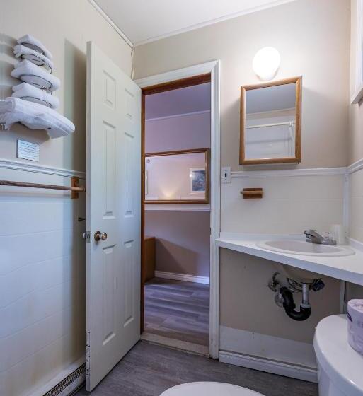 إستوديو قياسى, Long Sault Motel