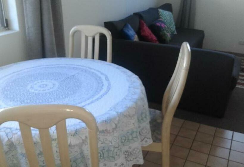 חדר משפחתי, Forster And Wallis Lake Motel