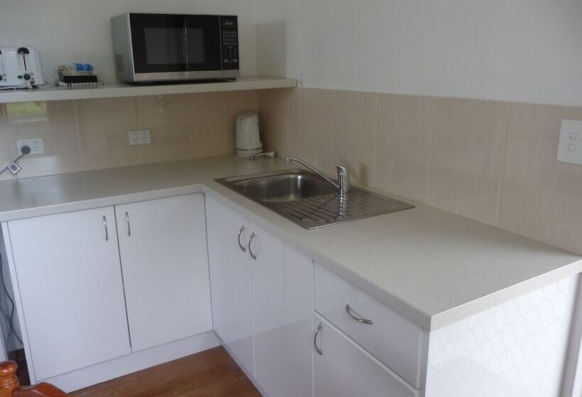 חדר משפחתי, Forster And Wallis Lake Motel