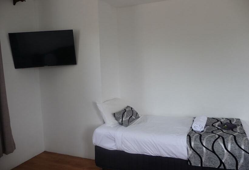 חדר משפחתי, Forster And Wallis Lake Motel