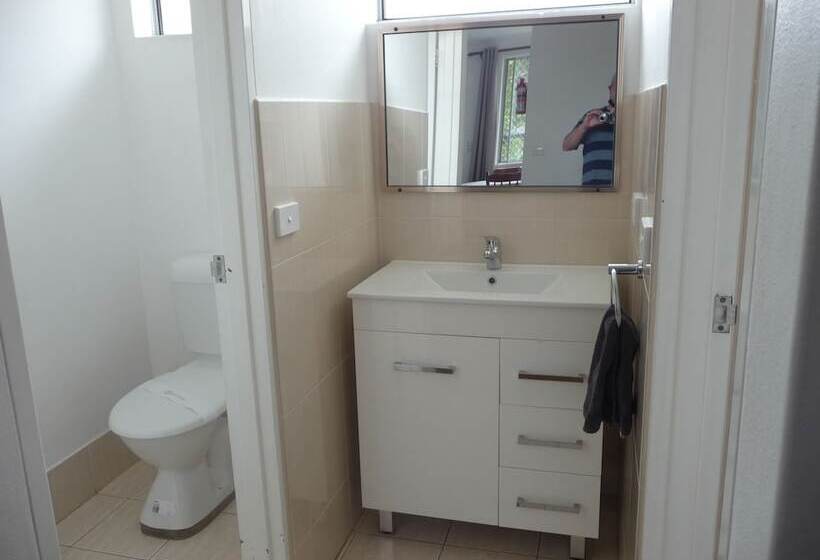 חדר משפחתי, Forster And Wallis Lake Motel