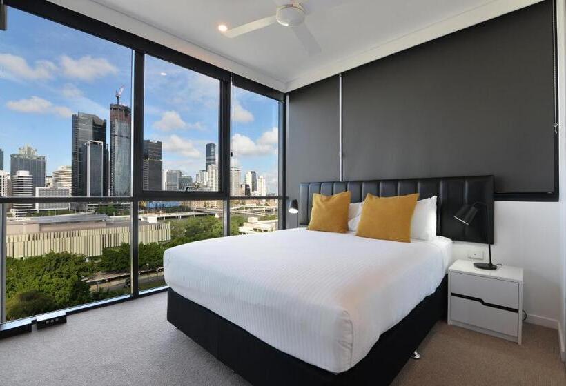 2 Bedrooms Apartment City View, Hope Street Apartments By Cllix