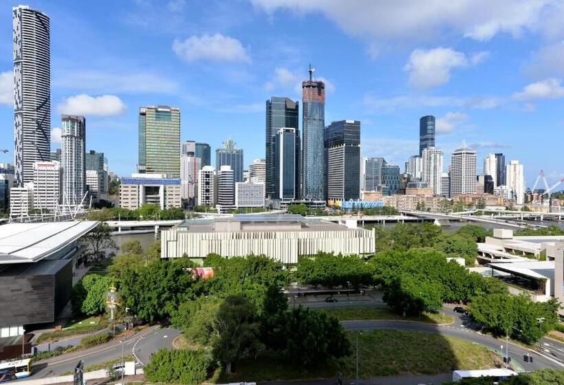 2 Bedrooms Apartment City View, Hope Street Apartments By Cllix