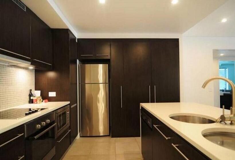 Апартаменты 3 Спальни, Luxury Apartments At Temple Resort And Spa Port Douglas