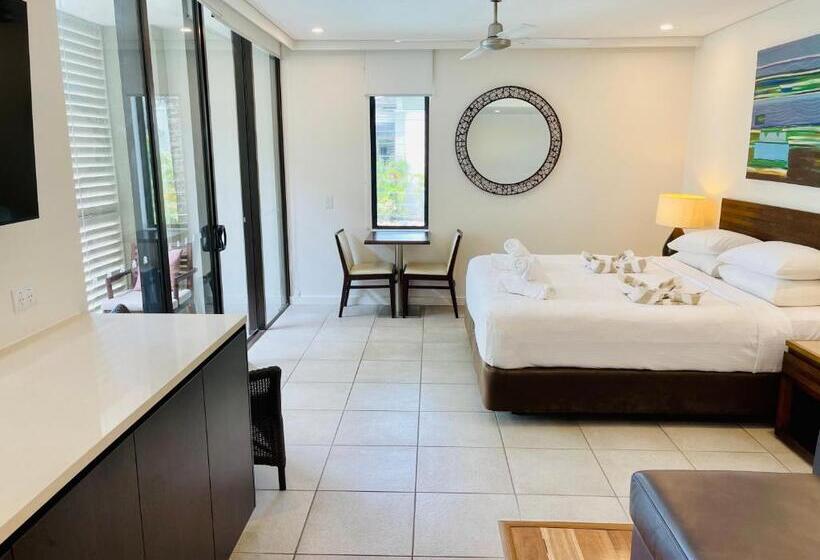 Студия Стандарт, Luxury Apartments At Temple Resort And Spa Port Douglas